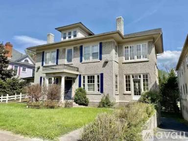 Main picture of 336 S Wayne Ave