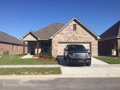 Main picture of 1025 Shadow Bluff Dr