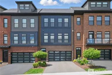 Main picture of 349 Azalea Dr