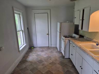 Main picture of 227 Douglas Ave
