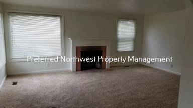 Main picture of 390 Stevens Ln