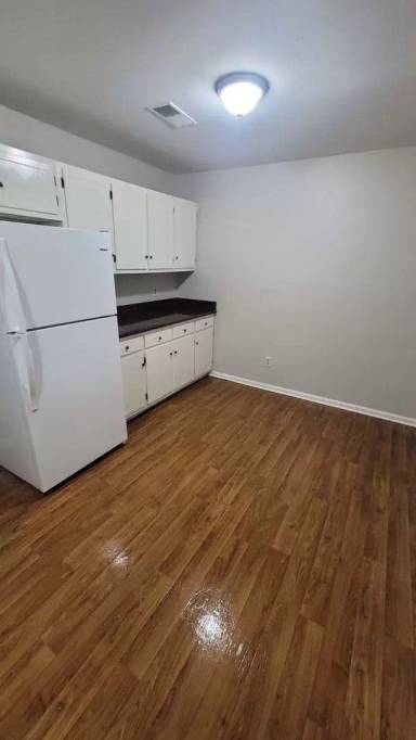 Main picture of 1906 Cedar Fork Dr