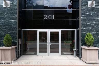 Main picture of 901 Washington Ave