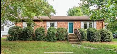 Main picture of 3225 Hollyglen Ct