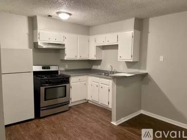Main picture of 2703 Observation Dr