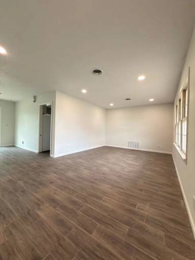 Main picture of 1305 Truman Ave