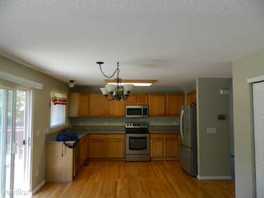 Main picture of 5243 S Jericho St