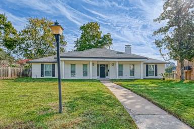 Main picture of 1310 Antigua Ln