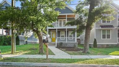 Main picture of 1614 12th Ave N