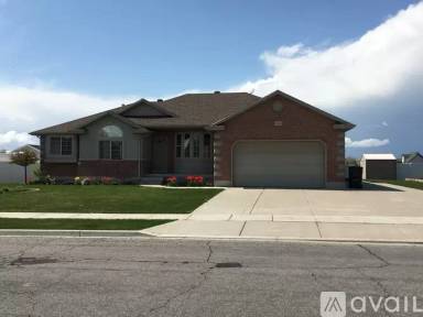 Main picture of 3382 S 575 W
