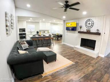 Main picture of 606 Opal Ln