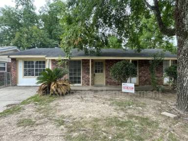 Main picture of 16424 Webster Dr