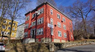 Main picture of 46 Oak Ave