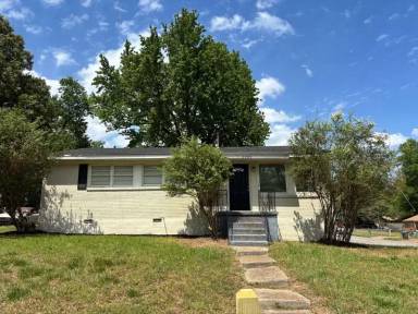 Main picture of 2202 Pamela Dr
