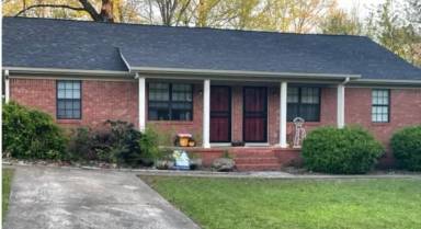 Main picture of 140 Rushwood Dr