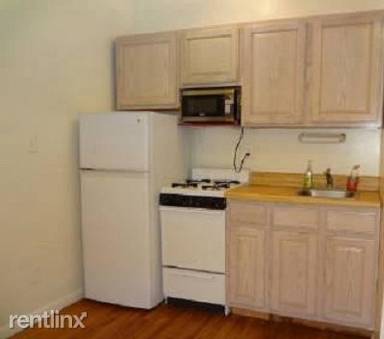 Main picture of 166 E 91st St