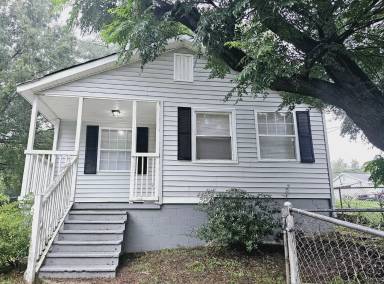 Main picture of 413 N Scruggs St