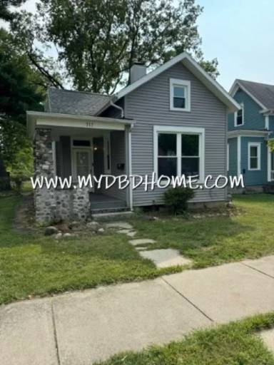 Main picture of 717 Putnam St
