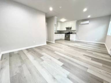 Main picture of 414 E Center St