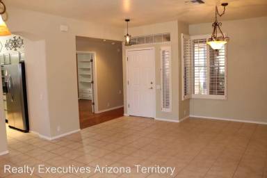 Main picture of 9930 N Stratton Saddle Trl