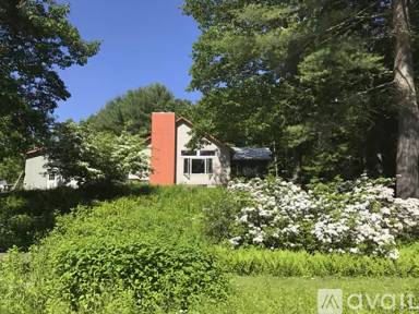 Main picture of 221 S Chesterfield Rd