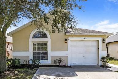 Main picture of 2459 Parsons Pond Cir