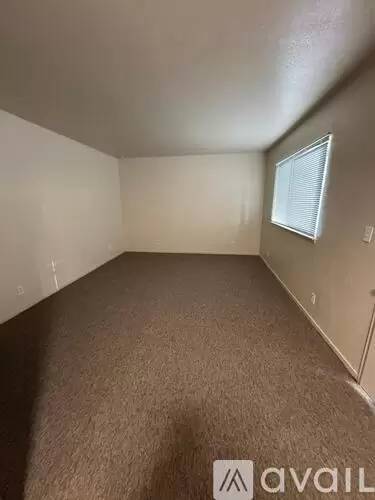 Main picture of 4250 Central Ave