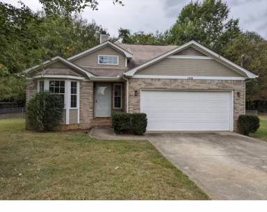 Main picture of 198 Leslie Ln