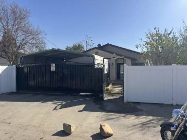 Main picture of 4807 Sammons Ave
