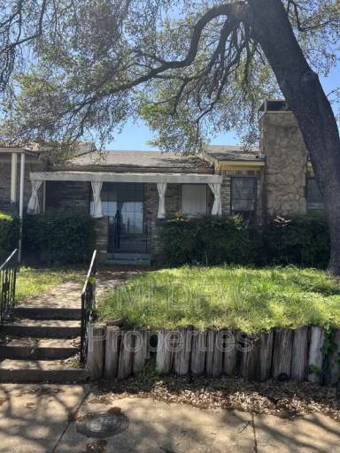 Main picture of 1511 Cherrycrest St