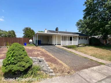 Main picture of 284 Dogwood Dr