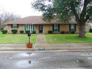 Main picture of 998 Birchwood Ln