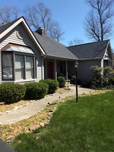 Main picture of 32 Stonewood Cir