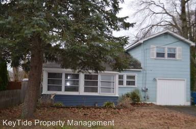 Main picture of 5 Rickard Ct