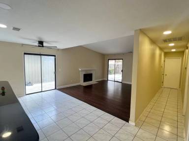 Main picture of 6039 Carolina Cir
