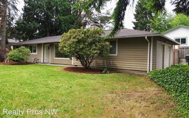 Main picture of 8202 NE 141st St