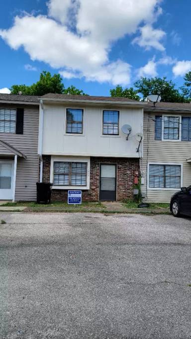 Main picture of 1933 Springlake Ct