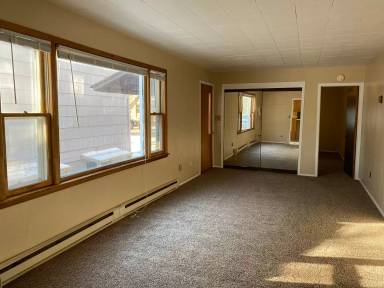 Main picture of 217 Central Ave S