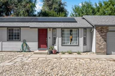 Main picture of 4976 W Willow Ln