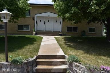 Main picture of 19 Denver Way
