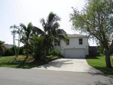 Main picture of 624 Portia St N