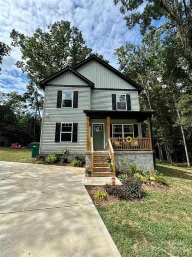 Main picture of 101 Marbranch Ct