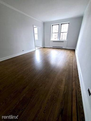 Main picture of 7011 108th St