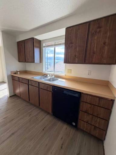 Main picture of 225 NW 12th St