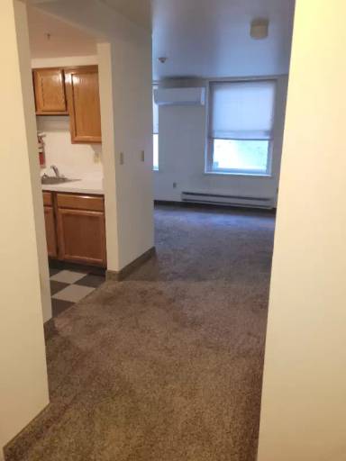 Main picture of 100 N 5th St