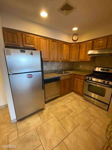Main picture of 3074 38th St