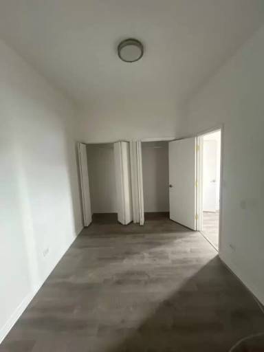 Main picture of 3017 S Lock St