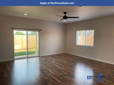 Main picture of 1374 Fleming Way