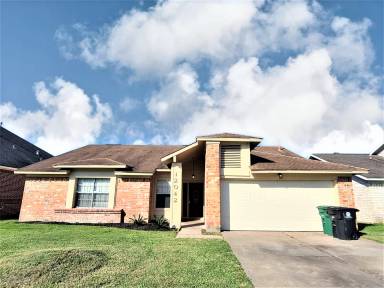 Main picture of 12042 Plumpoint Dr