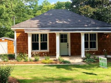 Main picture of 479 Garner St